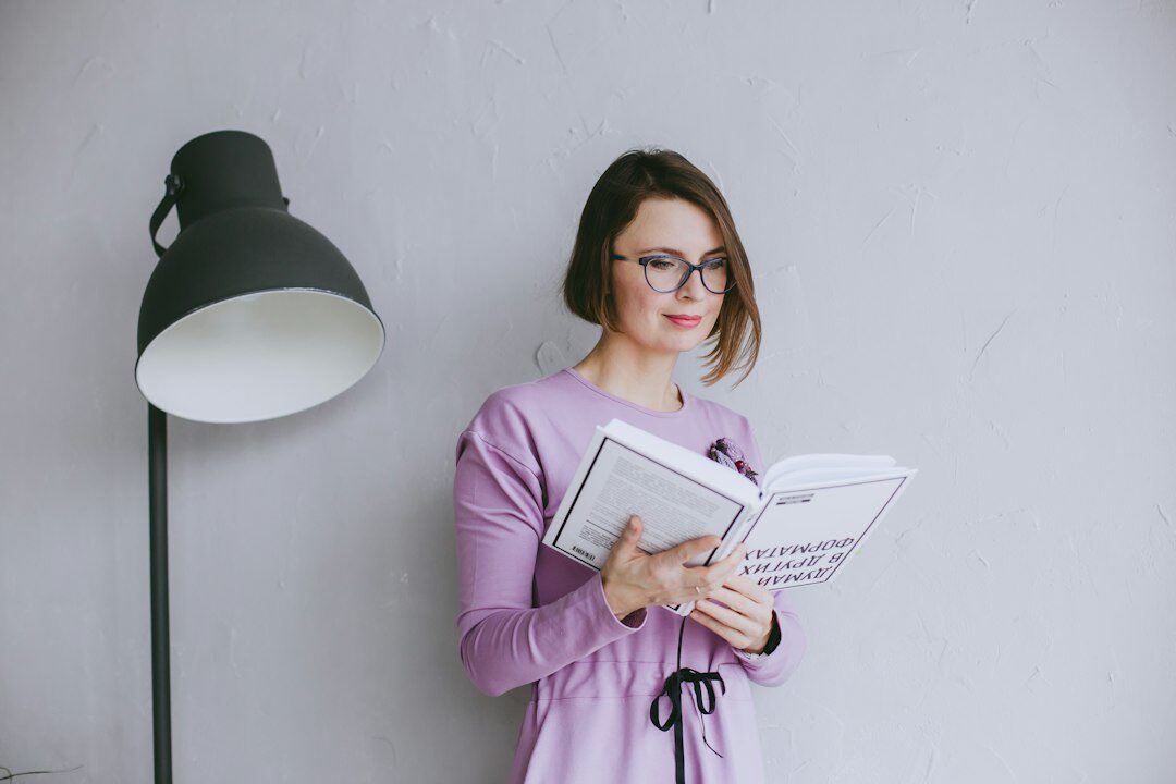 woman practicing spanish pronunciation drills